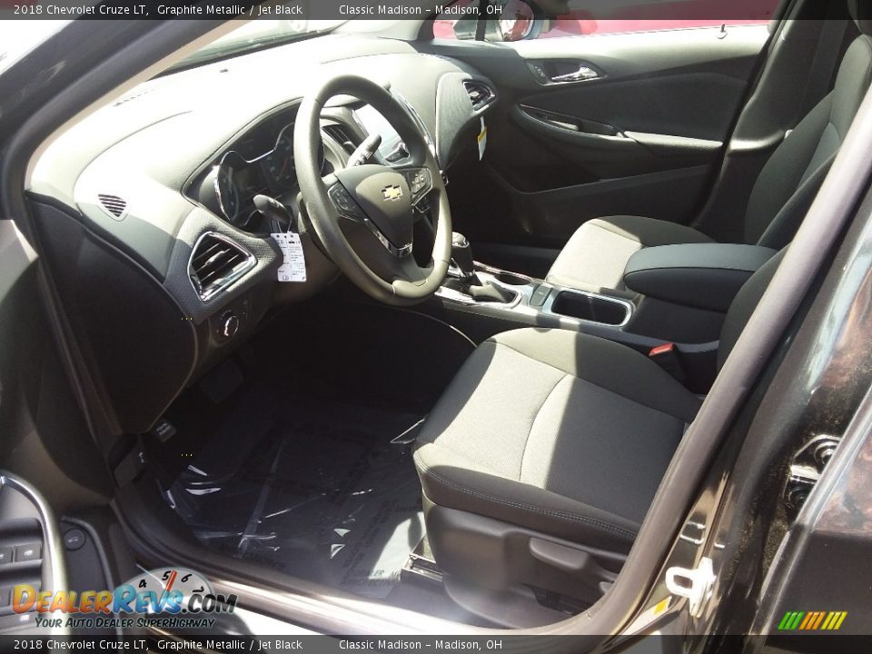 2018 Chevrolet Cruze LT Graphite Metallic / Jet Black Photo #4