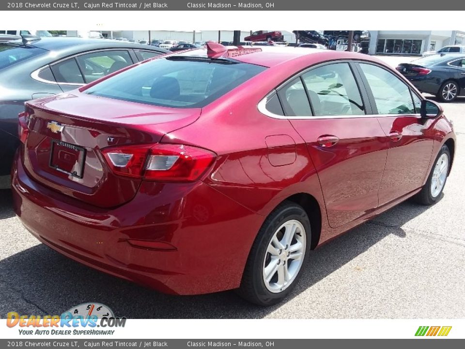 2018 Chevrolet Cruze LT Cajun Red Tintcoat / Jet Black Photo #2