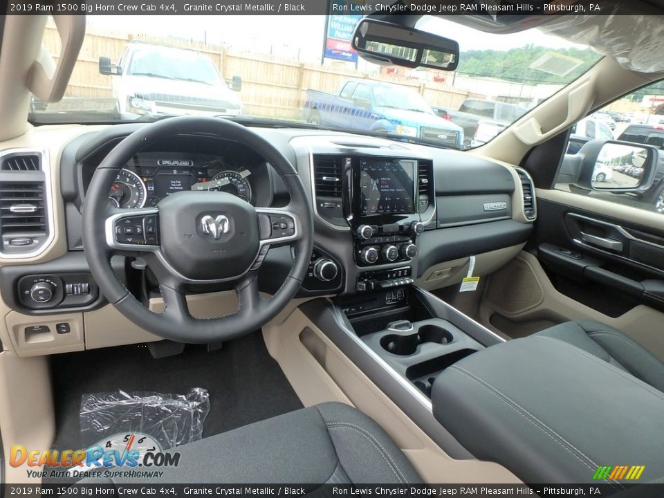 Black Interior - 2019 Ram 1500 Big Horn Crew Cab 4x4 Photo #12