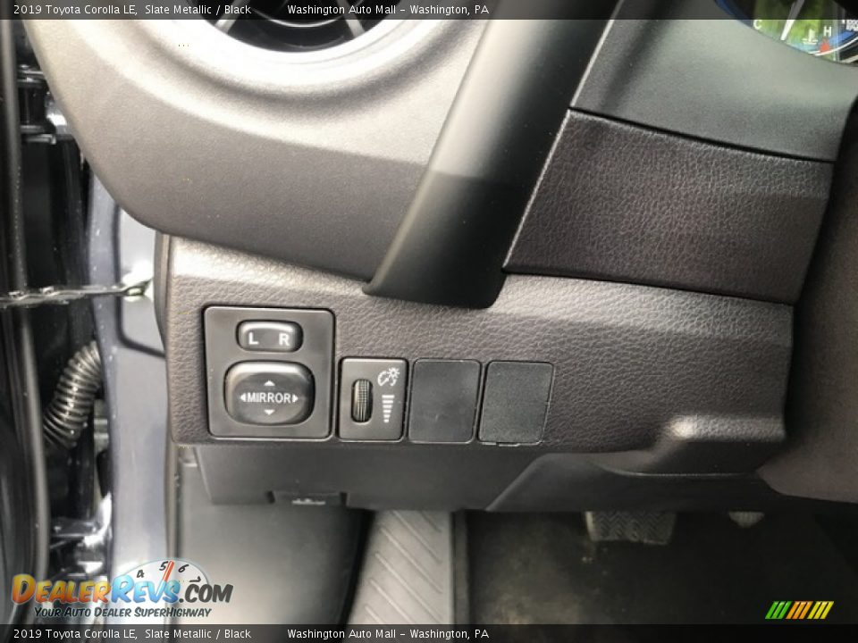 2019 Toyota Corolla LE Slate Metallic / Black Photo #14