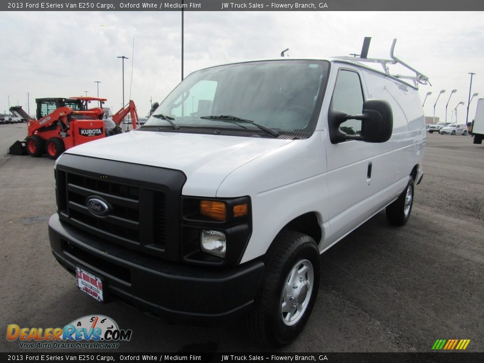 2013 Ford E Series Van E250 Cargo Oxford White / Medium Flint Photo #1