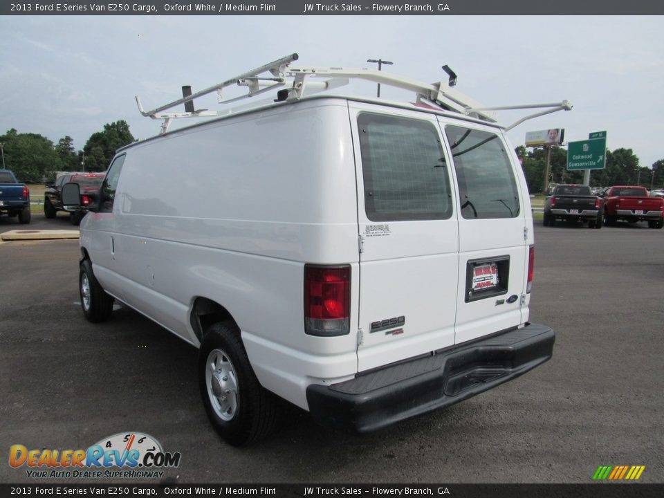 2013 Ford E Series Van E250 Cargo Oxford White / Medium Flint Photo #3