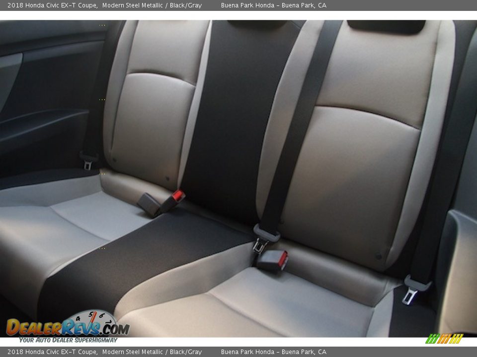 2018 Honda Civic EX-T Coupe Modern Steel Metallic / Black/Gray Photo #10