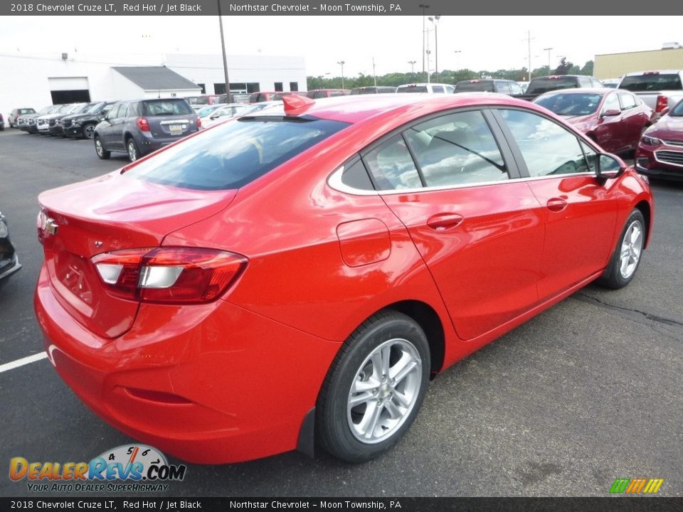 2018 Chevrolet Cruze LT Red Hot / Jet Black Photo #5