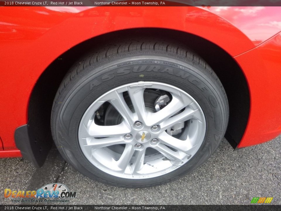 2018 Chevrolet Cruze LT Red Hot / Jet Black Photo #9