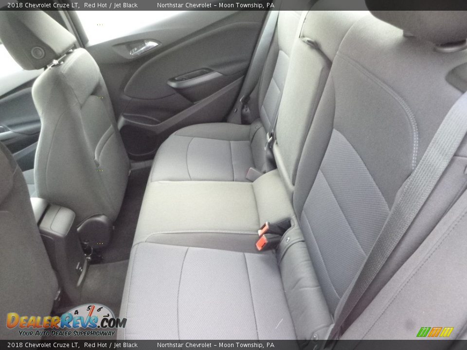 2018 Chevrolet Cruze LT Red Hot / Jet Black Photo #12