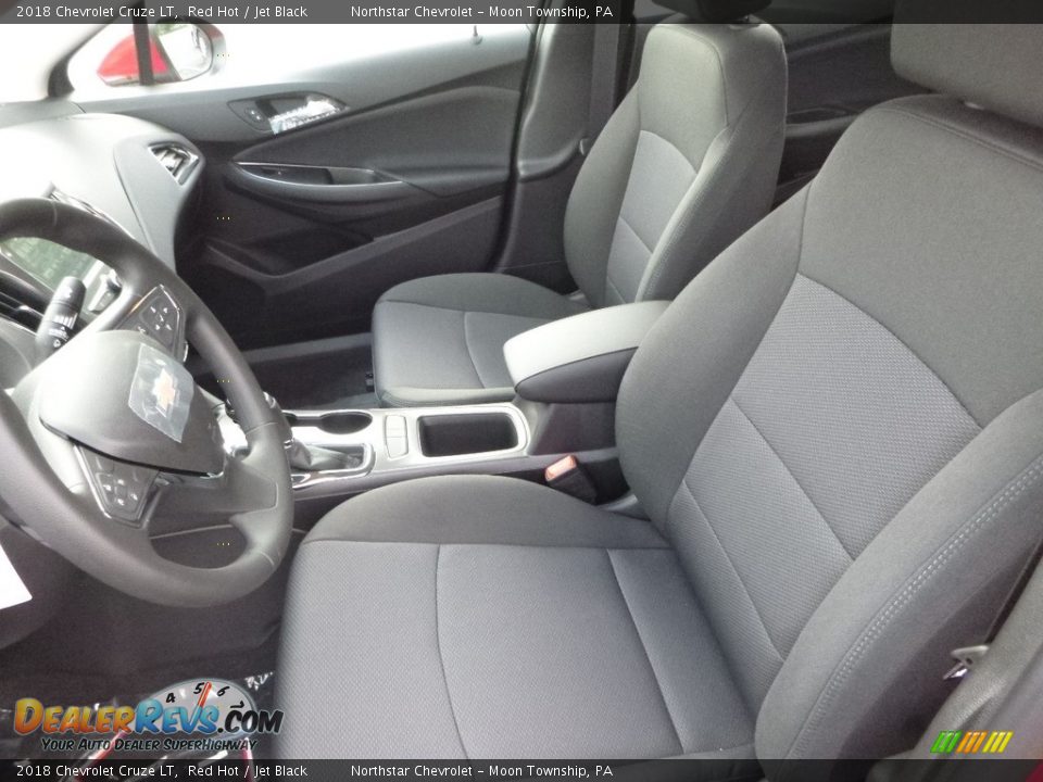 2018 Chevrolet Cruze LT Red Hot / Jet Black Photo #14