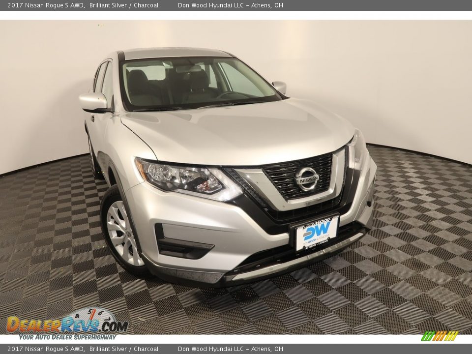 2017 Nissan Rogue S AWD Brilliant Silver / Charcoal Photo #5