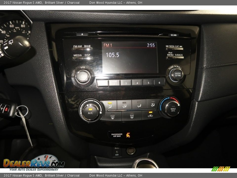 2017 Nissan Rogue S AWD Brilliant Silver / Charcoal Photo #17