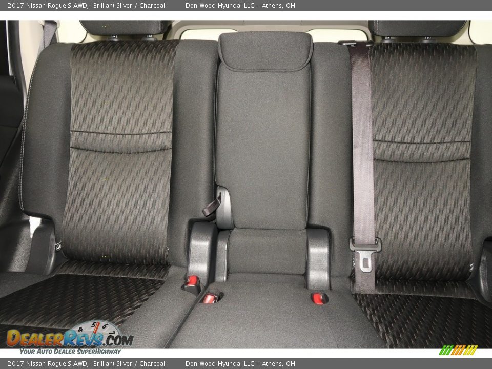 2017 Nissan Rogue S AWD Brilliant Silver / Charcoal Photo #19