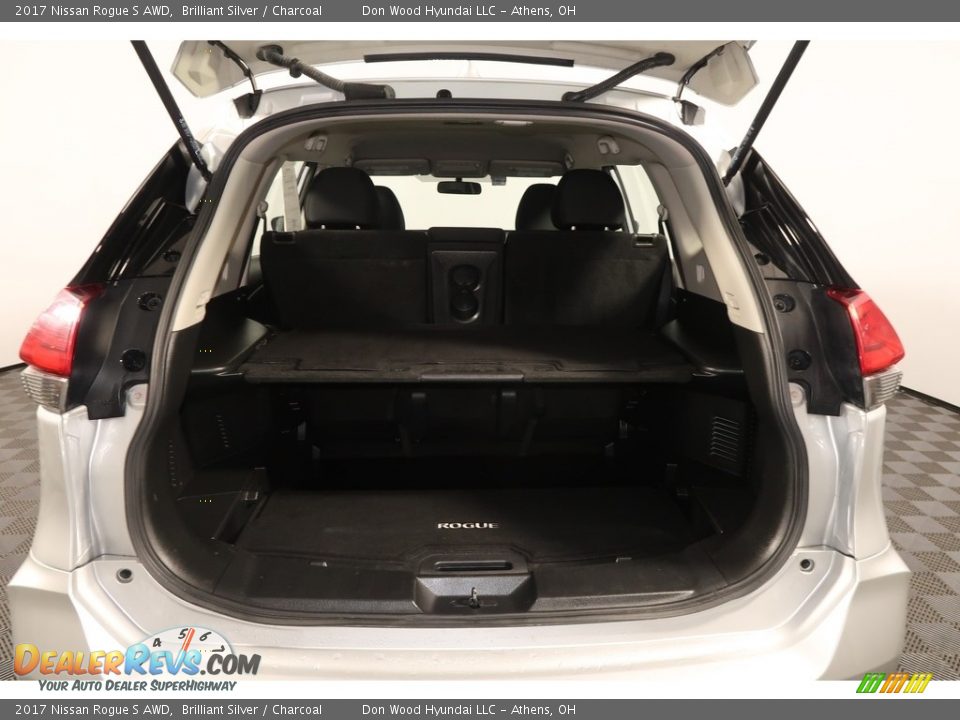 2017 Nissan Rogue S AWD Brilliant Silver / Charcoal Photo #22