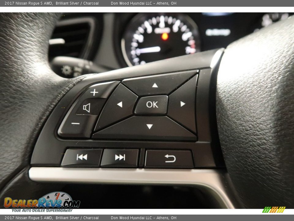 2017 Nissan Rogue S AWD Brilliant Silver / Charcoal Photo #29