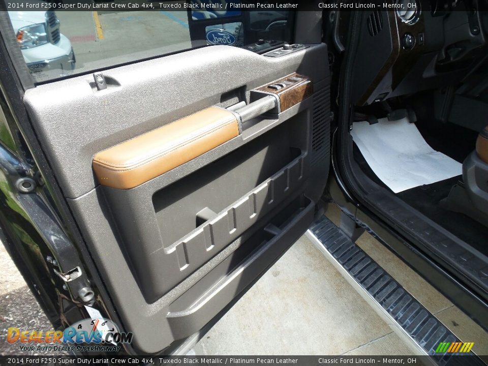 2014 Ford F250 Super Duty Lariat Crew Cab 4x4 Tuxedo Black Metallic / Platinum Pecan Leather Photo #7