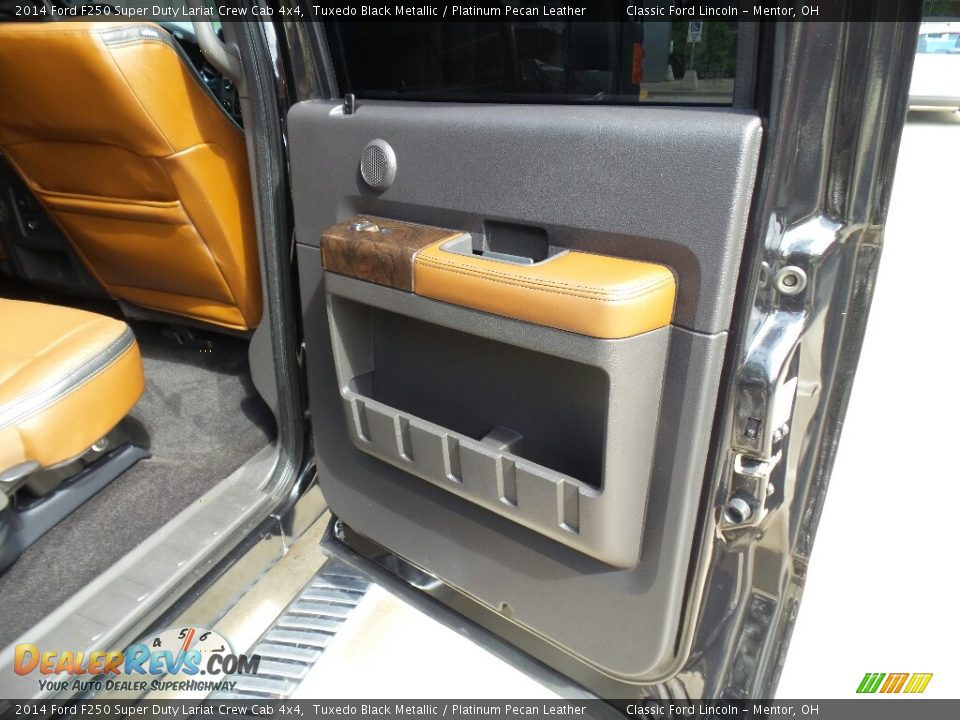 2014 Ford F250 Super Duty Lariat Crew Cab 4x4 Tuxedo Black Metallic / Platinum Pecan Leather Photo #20