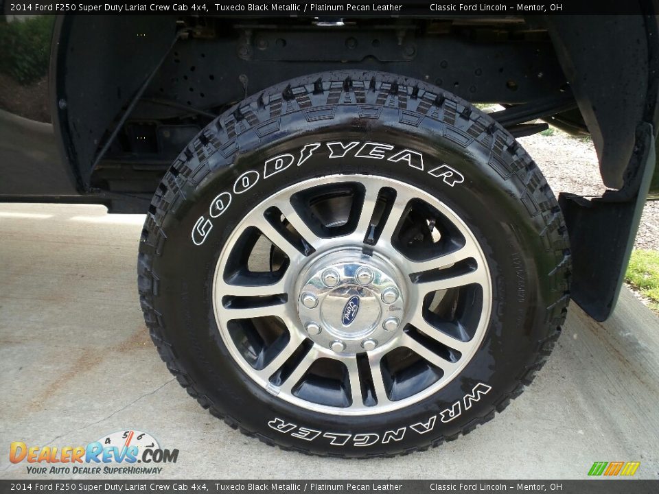 2014 Ford F250 Super Duty Lariat Crew Cab 4x4 Tuxedo Black Metallic / Platinum Pecan Leather Photo #26
