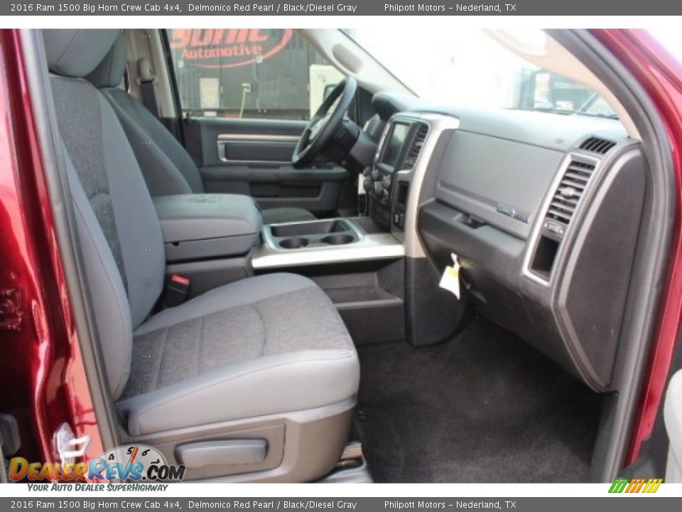 2016 Ram 1500 Big Horn Crew Cab 4x4 Delmonico Red Pearl / Black/Diesel Gray Photo #31