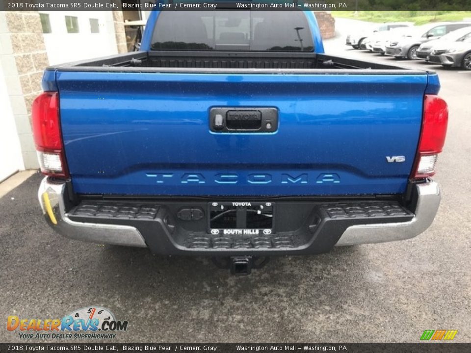2018 Toyota Tacoma SR5 Double Cab Blazing Blue Pearl / Cement Gray Photo #3