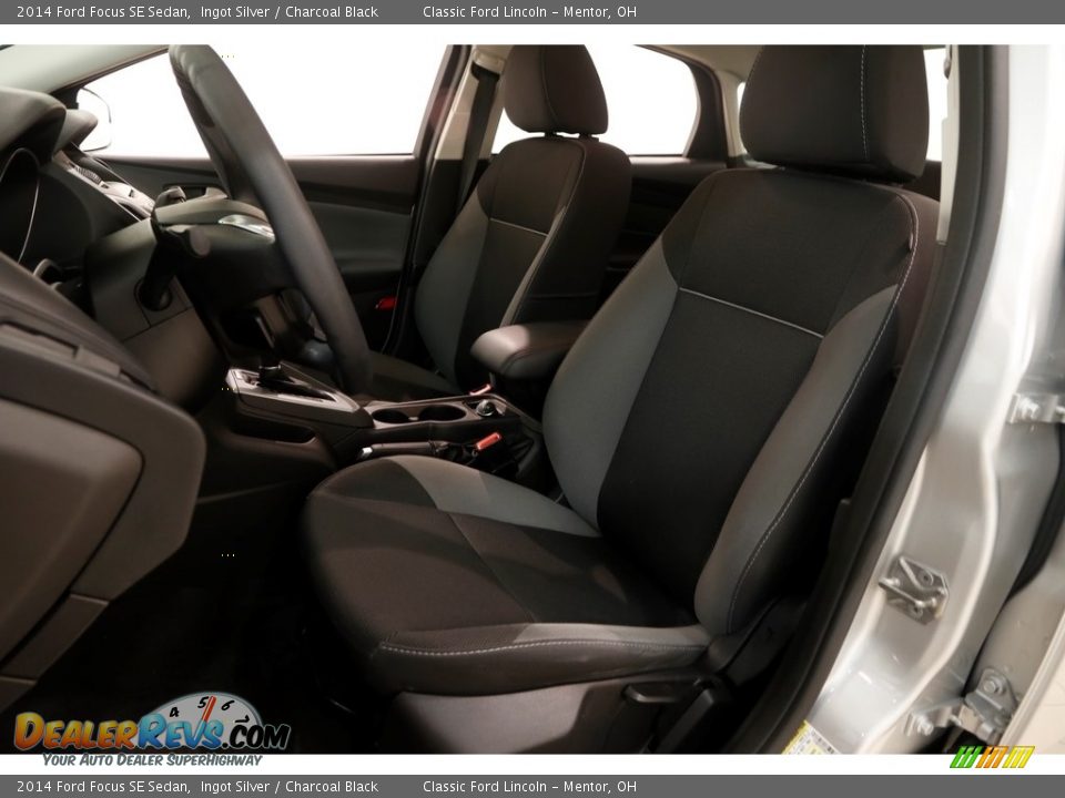 2014 Ford Focus SE Sedan Ingot Silver / Charcoal Black Photo #5