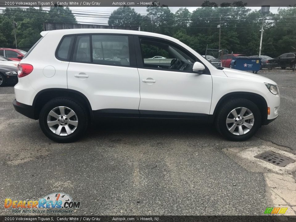 2010 Volkswagen Tiguan S Candy White / Clay Gray Photo #10