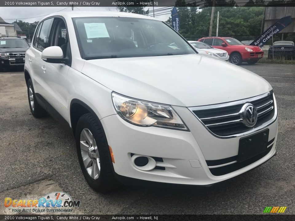 2010 Volkswagen Tiguan S Candy White / Clay Gray Photo #12