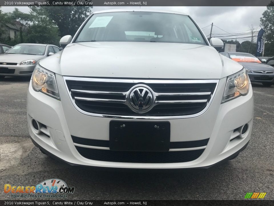 2010 Volkswagen Tiguan S Candy White / Clay Gray Photo #13