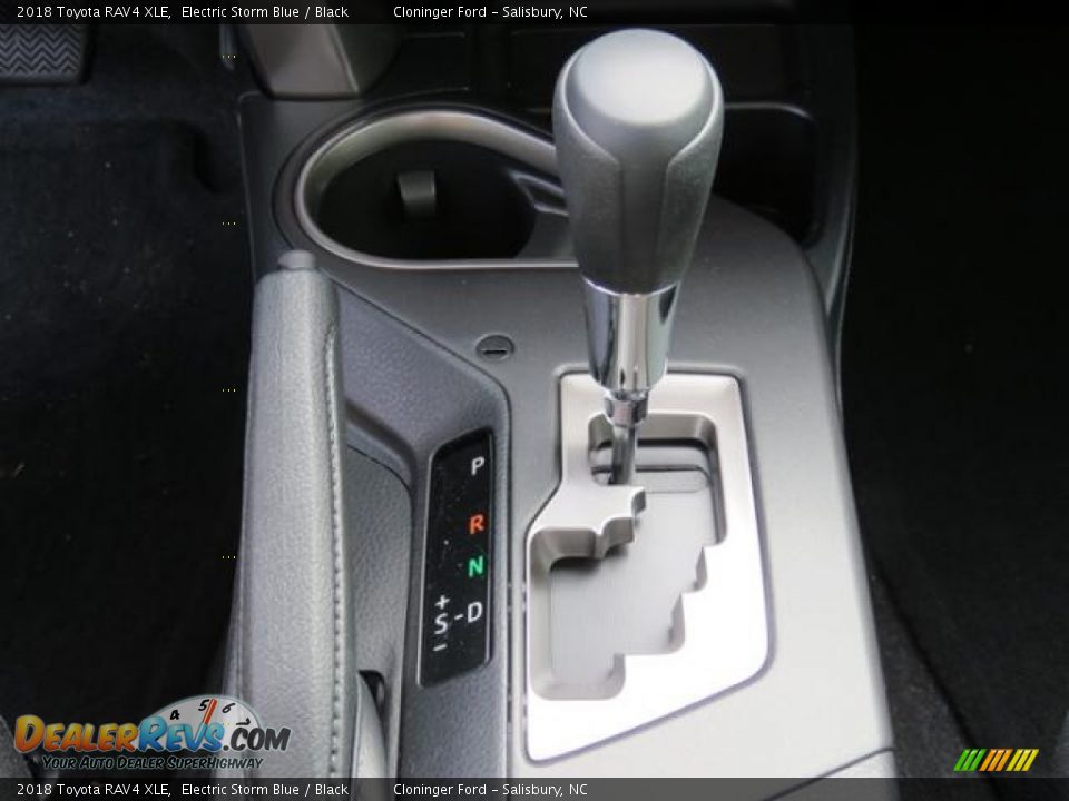 2018 Toyota RAV4 XLE Shifter Photo #14