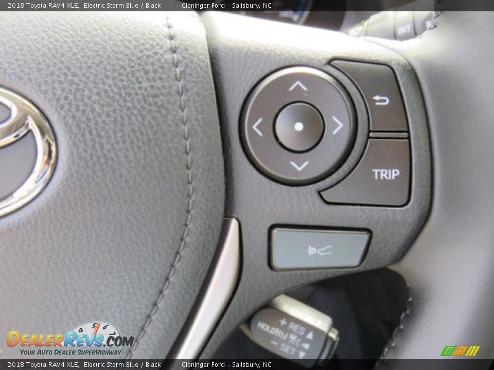 Controls of 2018 Toyota RAV4 XLE Photo #16