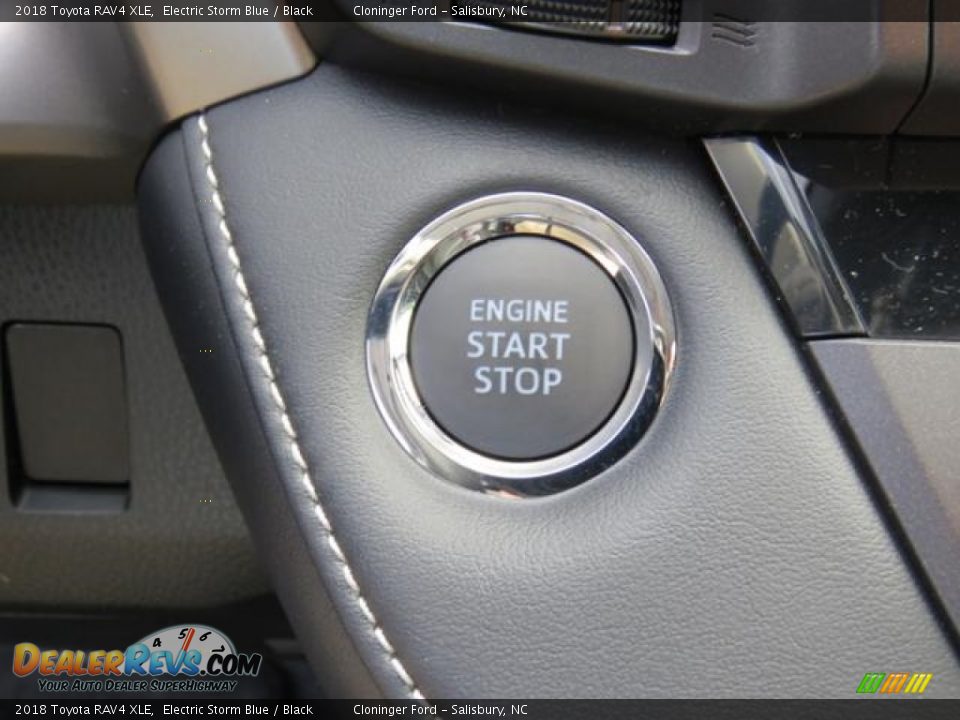 2018 Toyota RAV4 XLE Electric Storm Blue / Black Photo #19