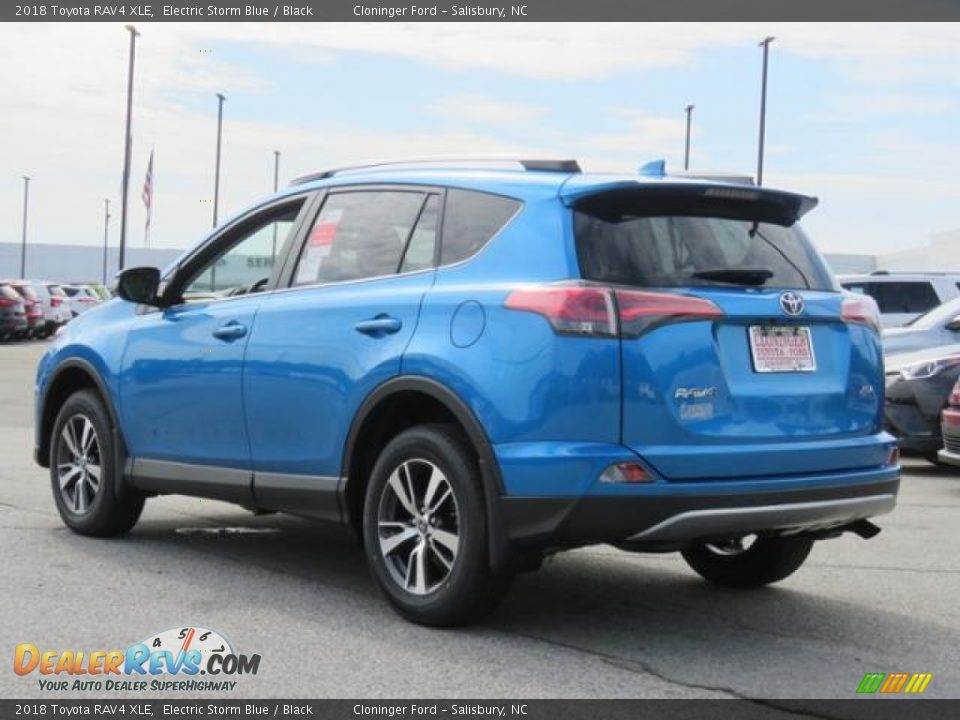 2018 Toyota RAV4 XLE Electric Storm Blue / Black Photo #24