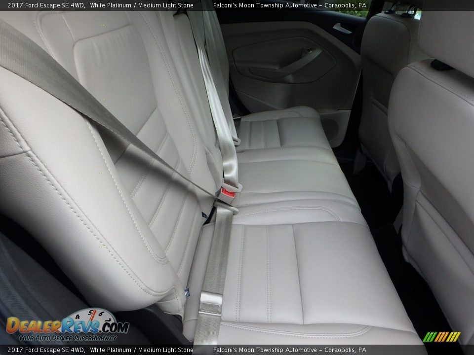 2017 Ford Escape SE 4WD White Platinum / Medium Light Stone Photo #15