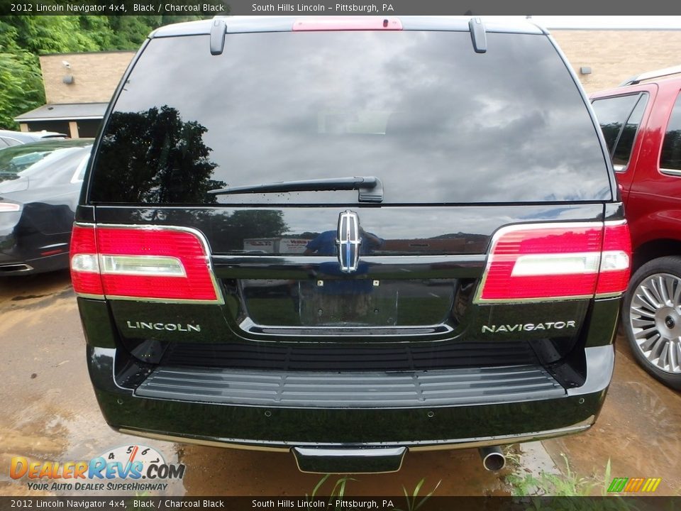 2012 Lincoln Navigator 4x4 Black / Charcoal Black Photo #3