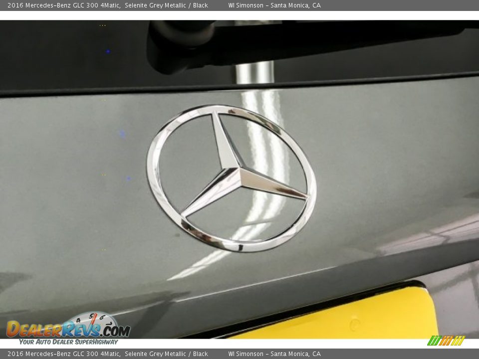2016 Mercedes-Benz GLC 300 4Matic Selenite Grey Metallic / Black Photo #26