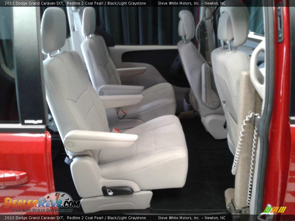 2013 Dodge Grand Caravan SXT Redline 2 Coat Pearl / Black/Light Graystone Photo #17