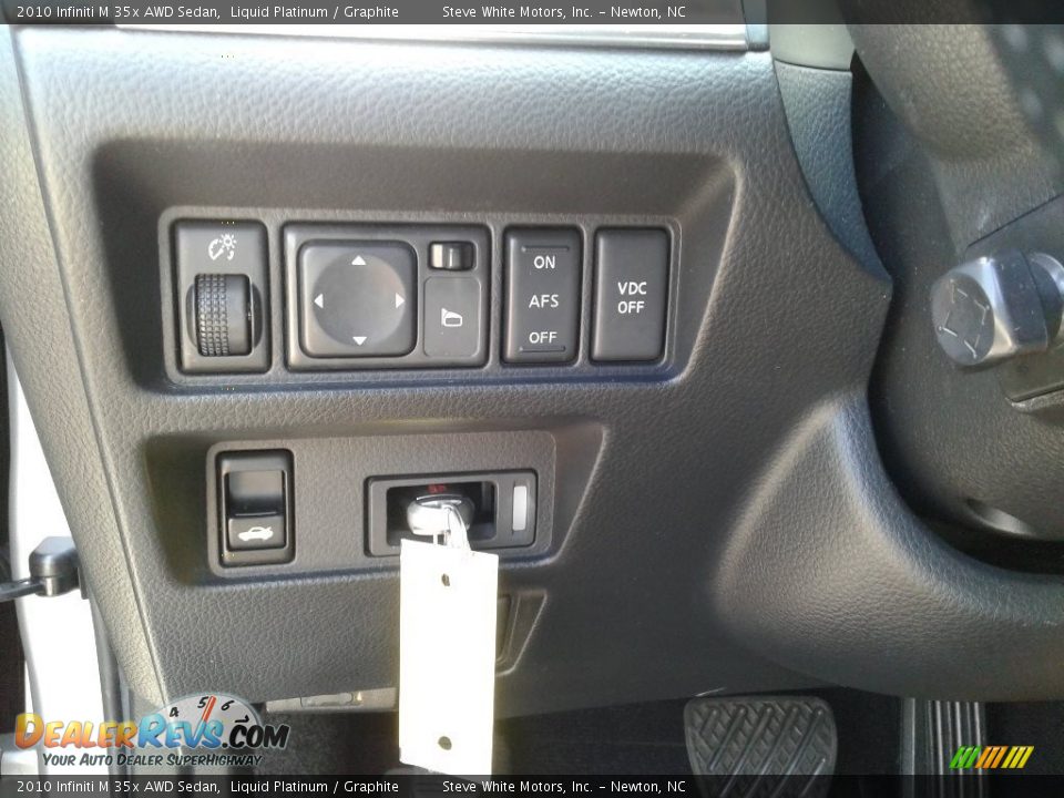 2010 Infiniti M 35x AWD Sedan Liquid Platinum / Graphite Photo #16