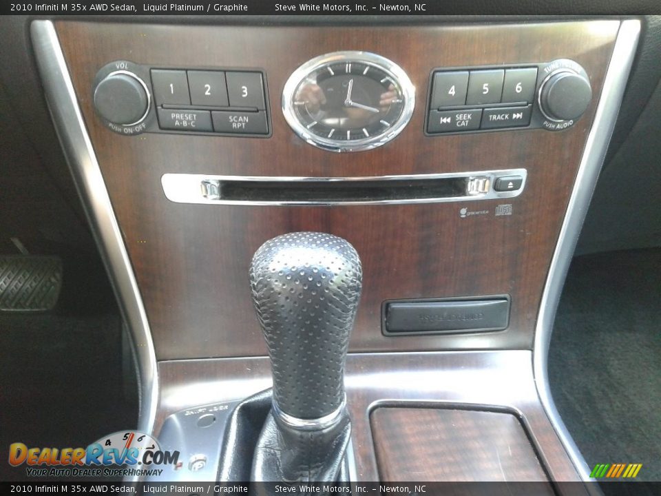 2010 Infiniti M 35x AWD Sedan Liquid Platinum / Graphite Photo #28