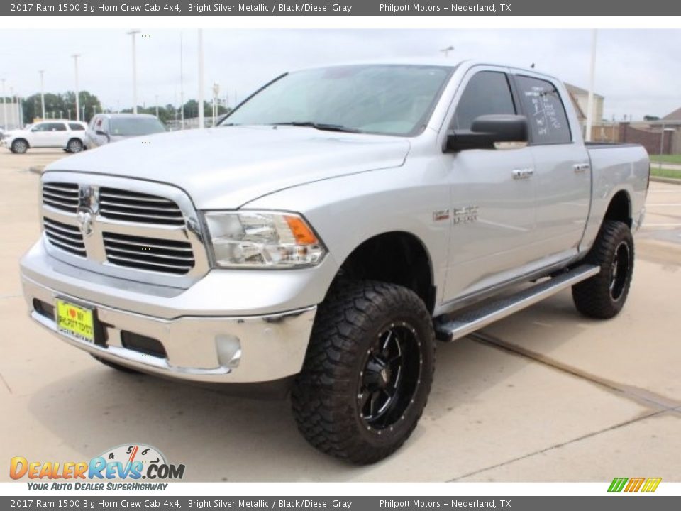 2017 Ram 1500 Big Horn Crew Cab 4x4 Bright Silver Metallic / Black/Diesel Gray Photo #3