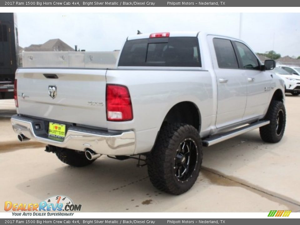 2017 Ram 1500 Big Horn Crew Cab 4x4 Bright Silver Metallic / Black/Diesel Gray Photo #8