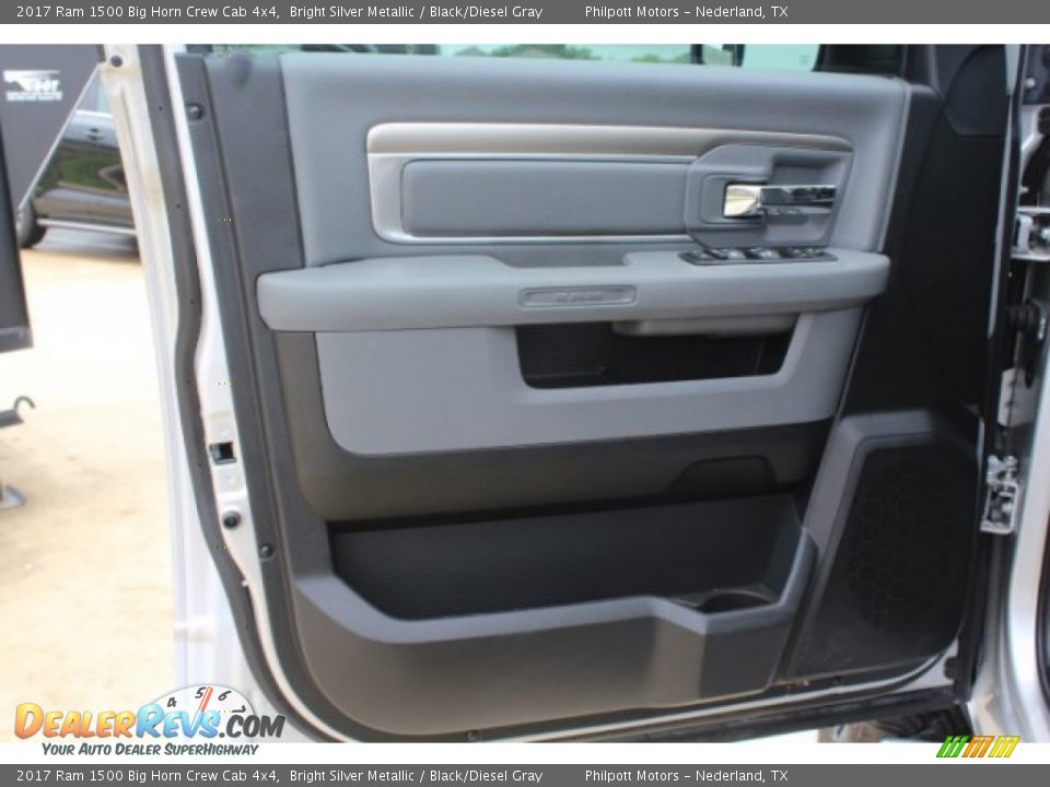 2017 Ram 1500 Big Horn Crew Cab 4x4 Bright Silver Metallic / Black/Diesel Gray Photo #13