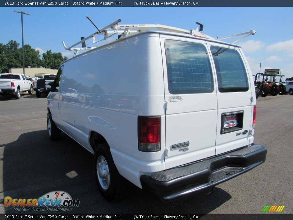 2013 Ford E Series Van E250 Cargo Oxford White / Medium Flint Photo #3