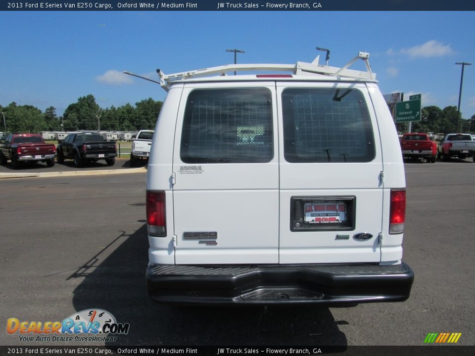 2013 Ford E Series Van E250 Cargo Oxford White / Medium Flint Photo #4