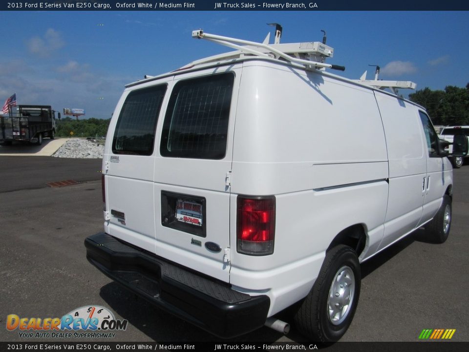 2013 Ford E Series Van E250 Cargo Oxford White / Medium Flint Photo #5