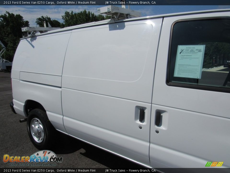 2013 Ford E Series Van E250 Cargo Oxford White / Medium Flint Photo #13