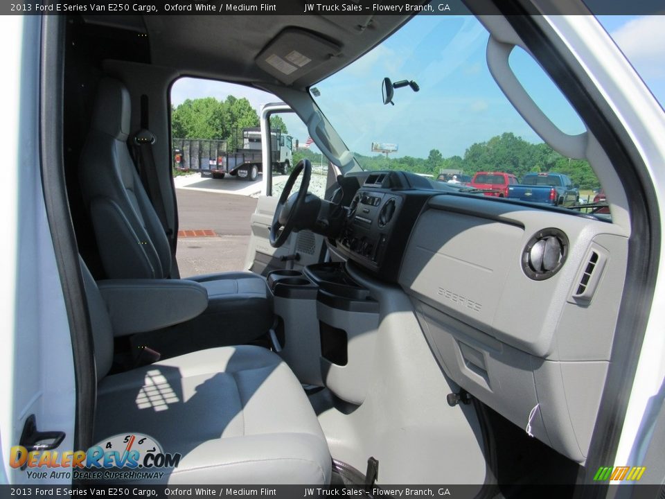 2013 Ford E Series Van E250 Cargo Oxford White / Medium Flint Photo #19