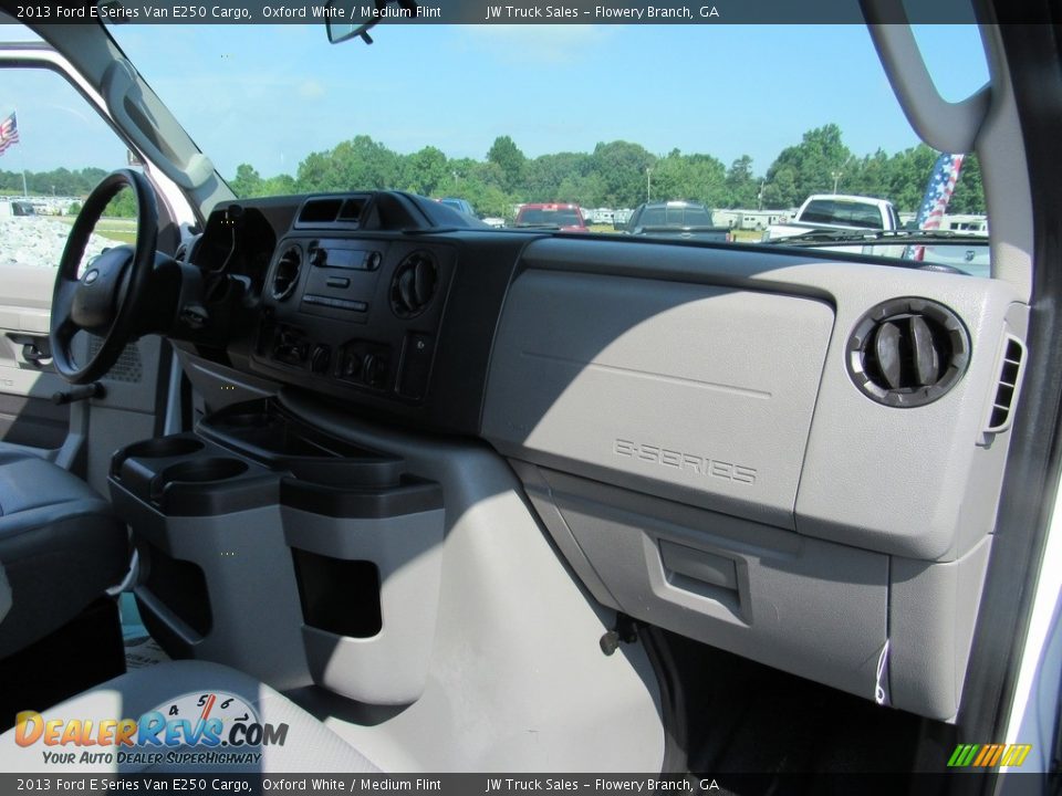 2013 Ford E Series Van E250 Cargo Oxford White / Medium Flint Photo #20