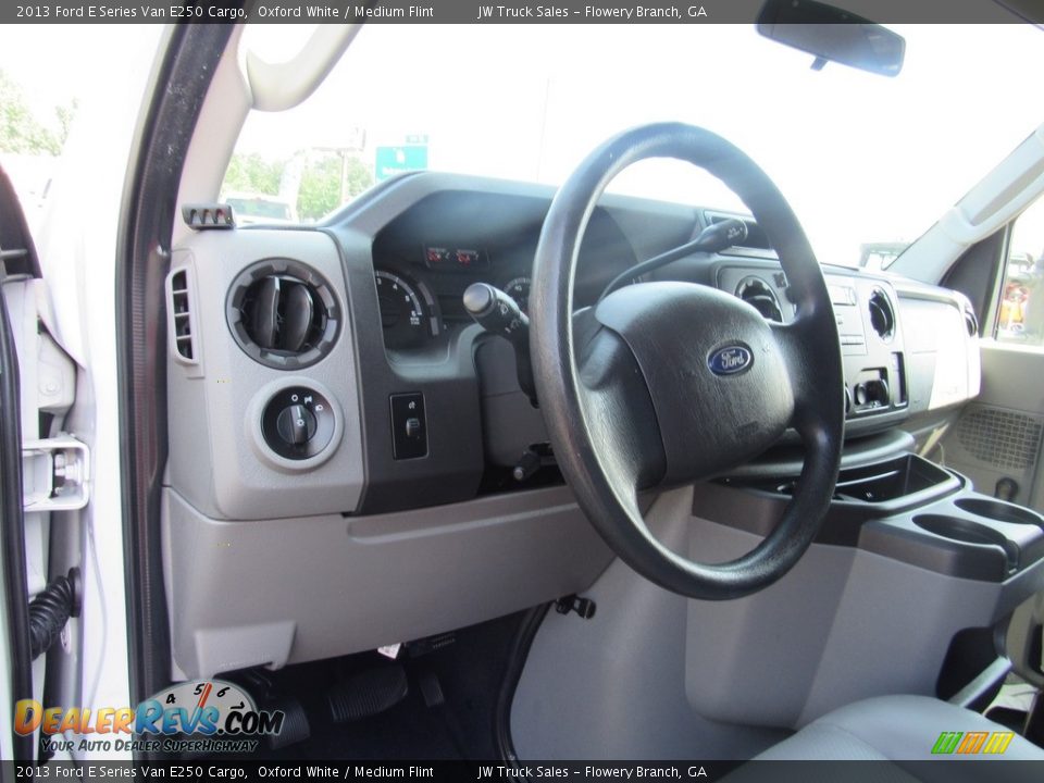 2013 Ford E Series Van E250 Cargo Oxford White / Medium Flint Photo #27