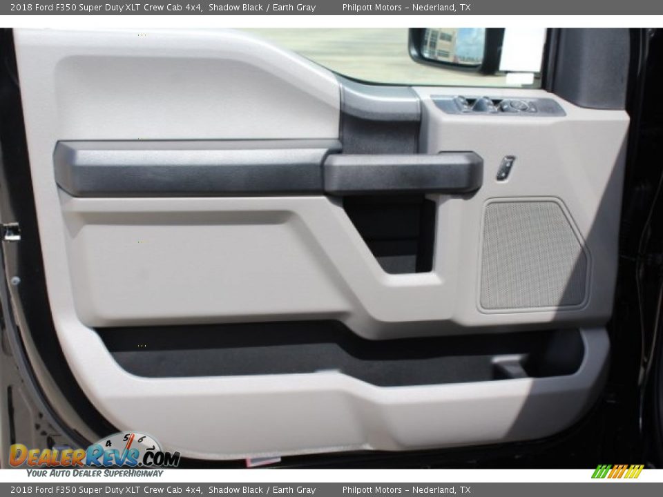 2018 Ford F350 Super Duty XLT Crew Cab 4x4 Shadow Black / Earth Gray Photo #12