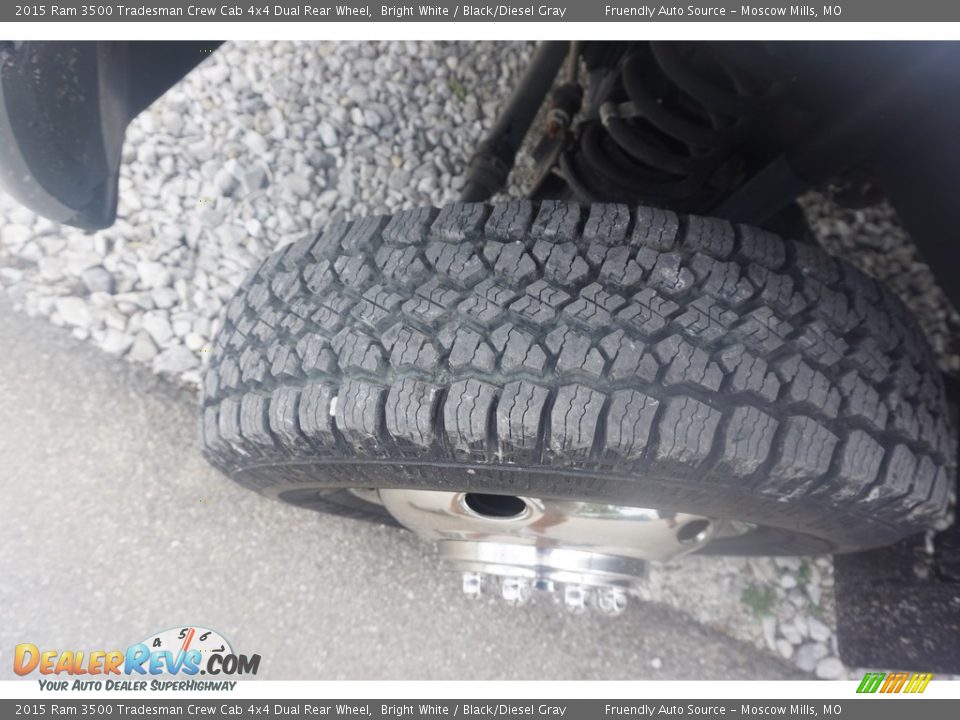 2015 Ram 3500 Tradesman Crew Cab 4x4 Dual Rear Wheel Bright White / Black/Diesel Gray Photo #6