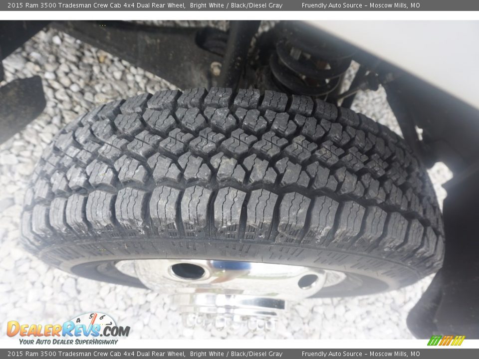 2015 Ram 3500 Tradesman Crew Cab 4x4 Dual Rear Wheel Bright White / Black/Diesel Gray Photo #7