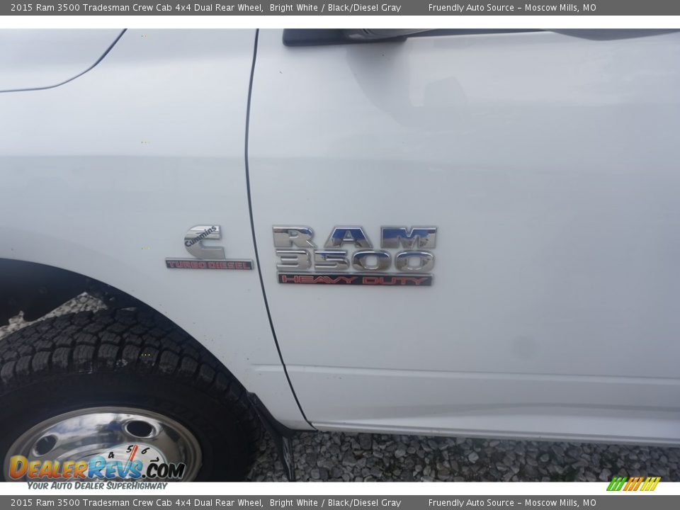 2015 Ram 3500 Tradesman Crew Cab 4x4 Dual Rear Wheel Bright White / Black/Diesel Gray Photo #12