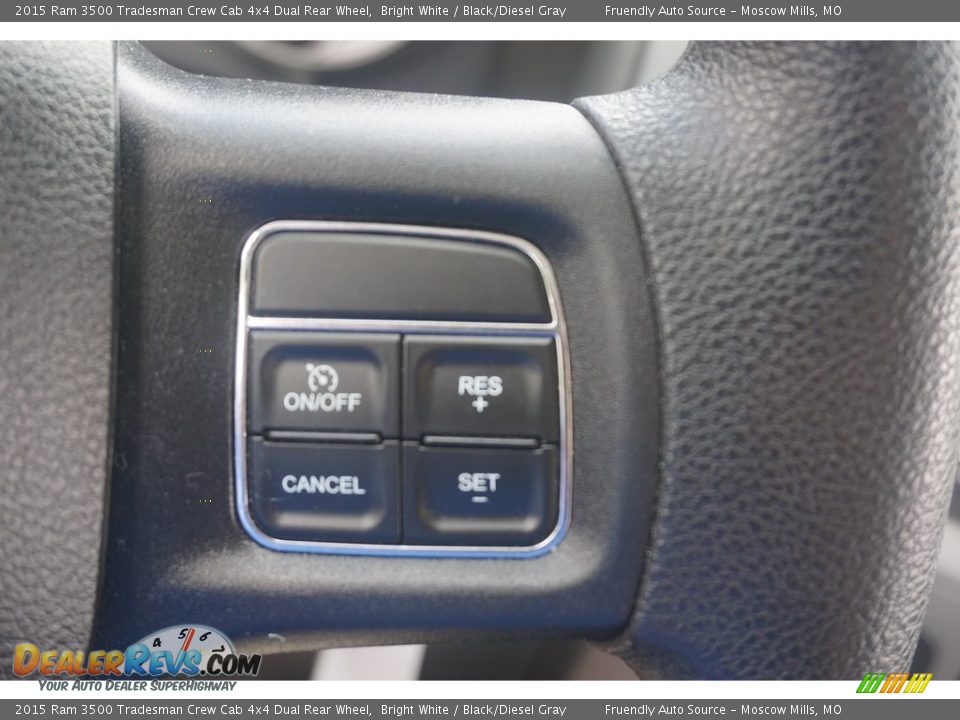 2015 Ram 3500 Tradesman Crew Cab 4x4 Dual Rear Wheel Bright White / Black/Diesel Gray Photo #30